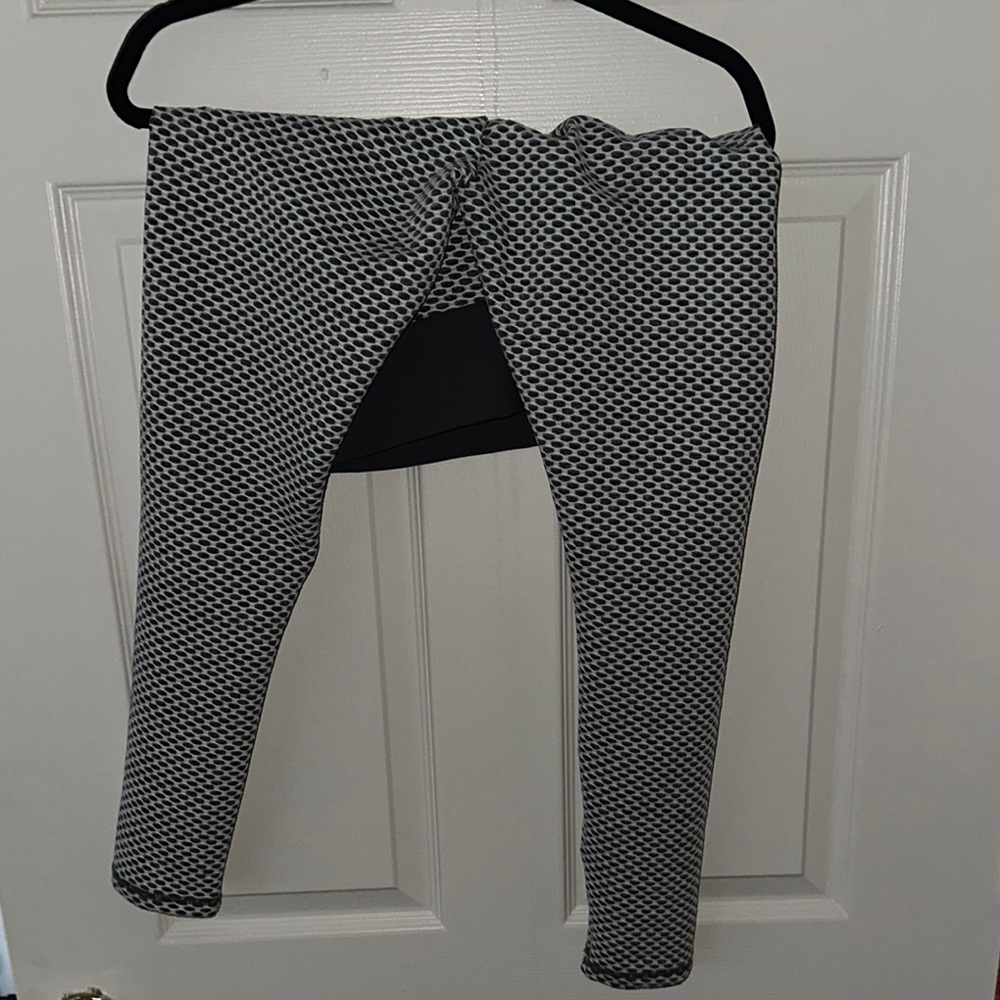 Gray and White Patterned Leggings